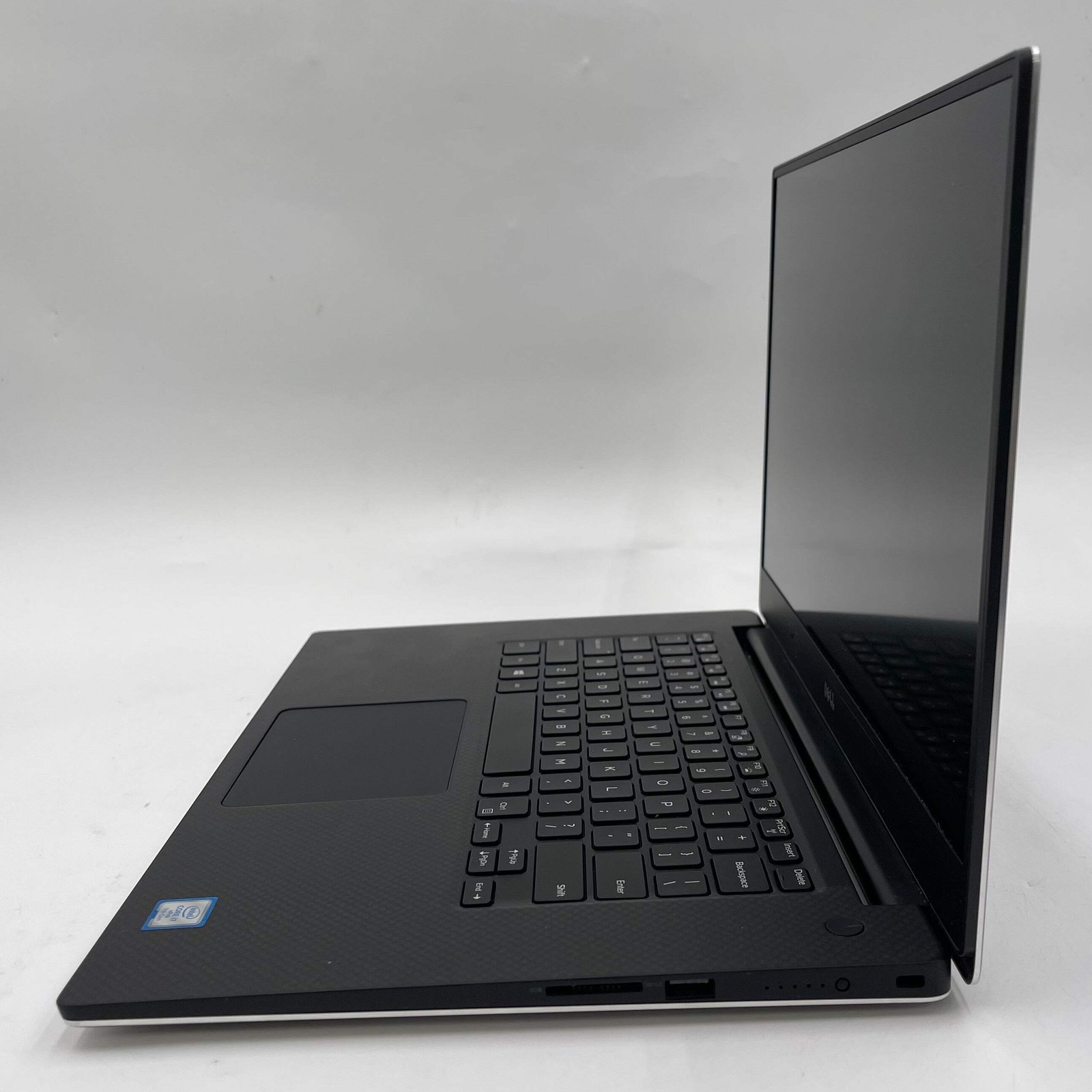 Dell Precision 5520 P56F 15.6″ i7-7820HQ 2.9GHz 48GB RAM 4TB SSD Quadro M1200