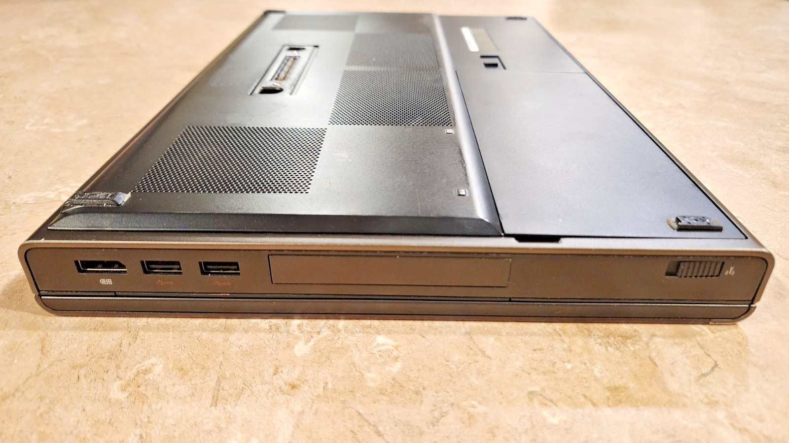 DELL PRECISION M4600 15.6″ FHD QUAD i7-2720QM 32GB RAM 480GB SSD NVIDIA 2000M