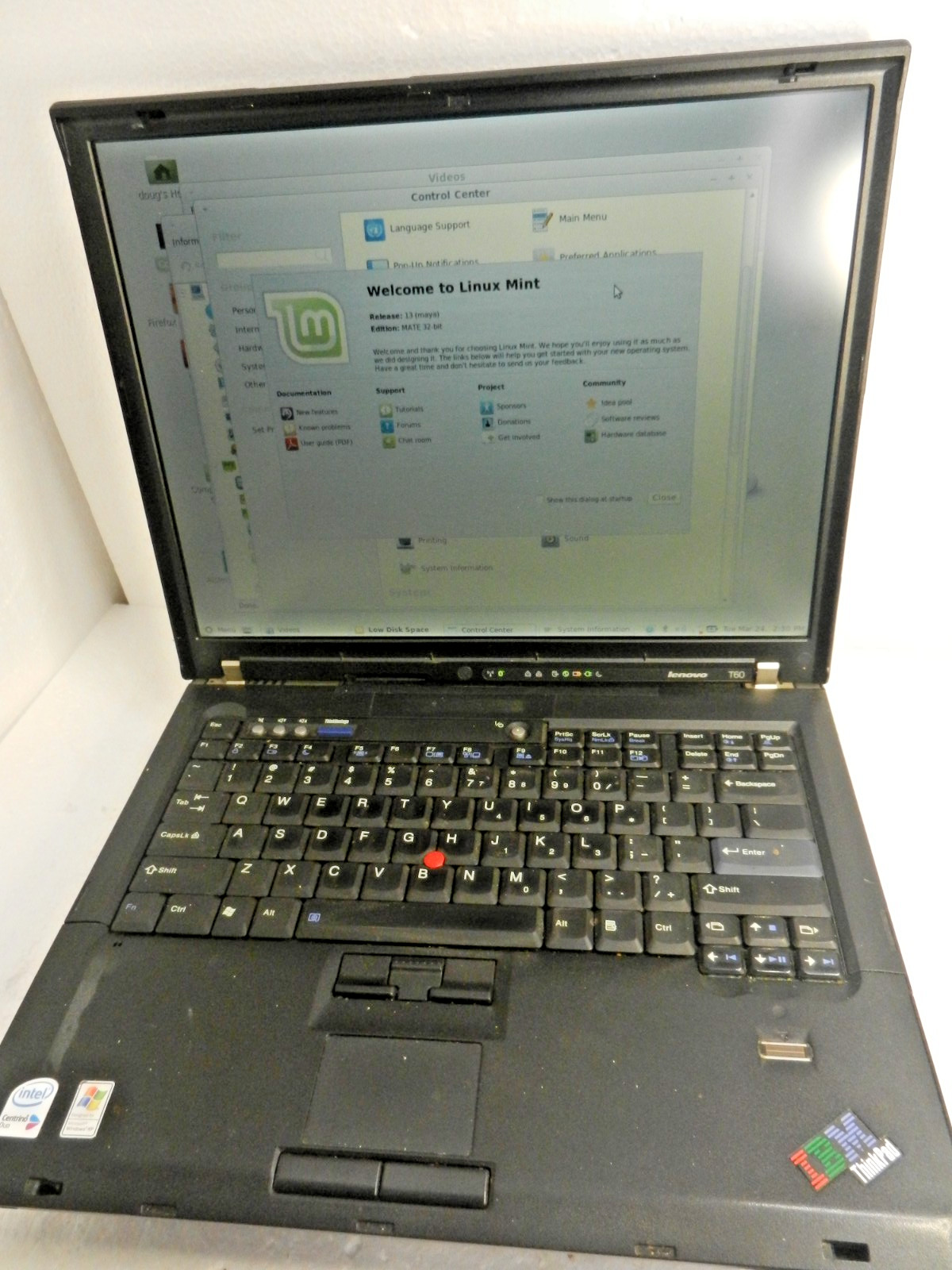 IBM 15″ Lenovo T60 Thinkpad – Core 2 Duo T2400 @ 1.83GHz / 1GB – LINUX MINT 13