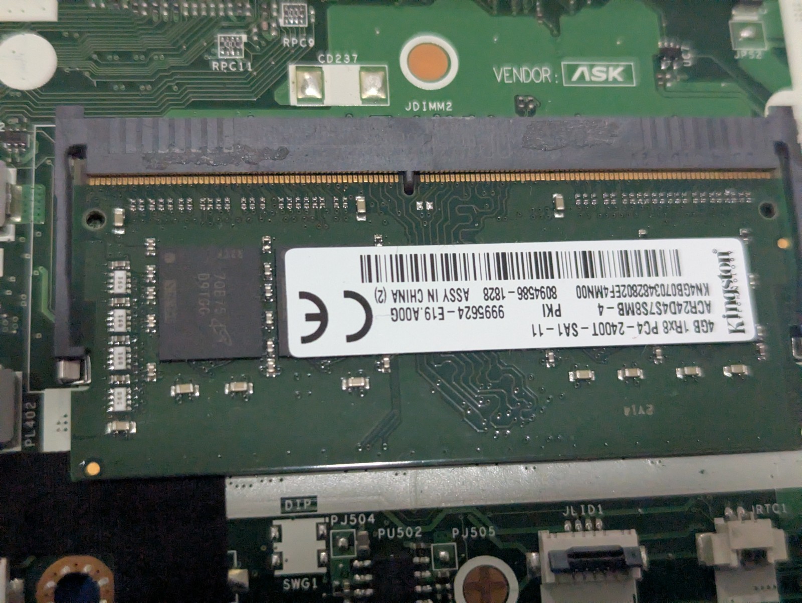 Acer Aspire 5 A515-51: i5-7200U CPU, NVidia MX150 GPU, 8GB RAM **FOR PARTS**