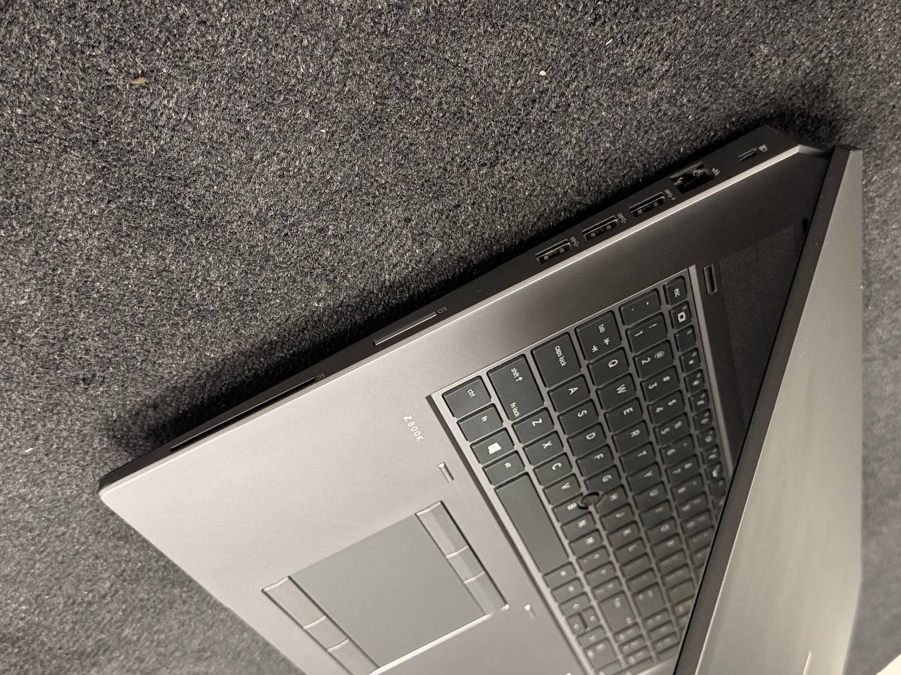 HP ZBOOK 17 G5 I7 9TH 16GB AND 512 GB SSD