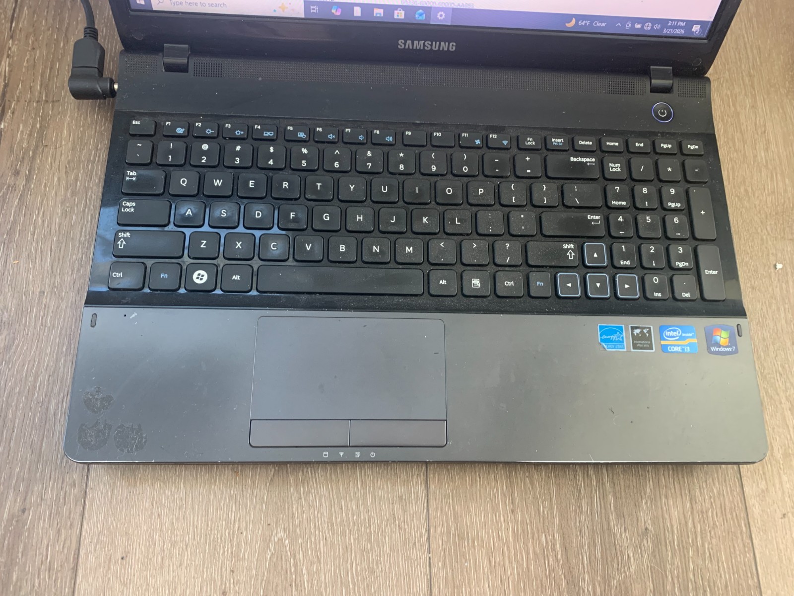 Samsung NP300E5A-A02UB 15.6″ Intel Core i3-2350M 2.30GHz 6GB RAM 320GB HDD Win10
