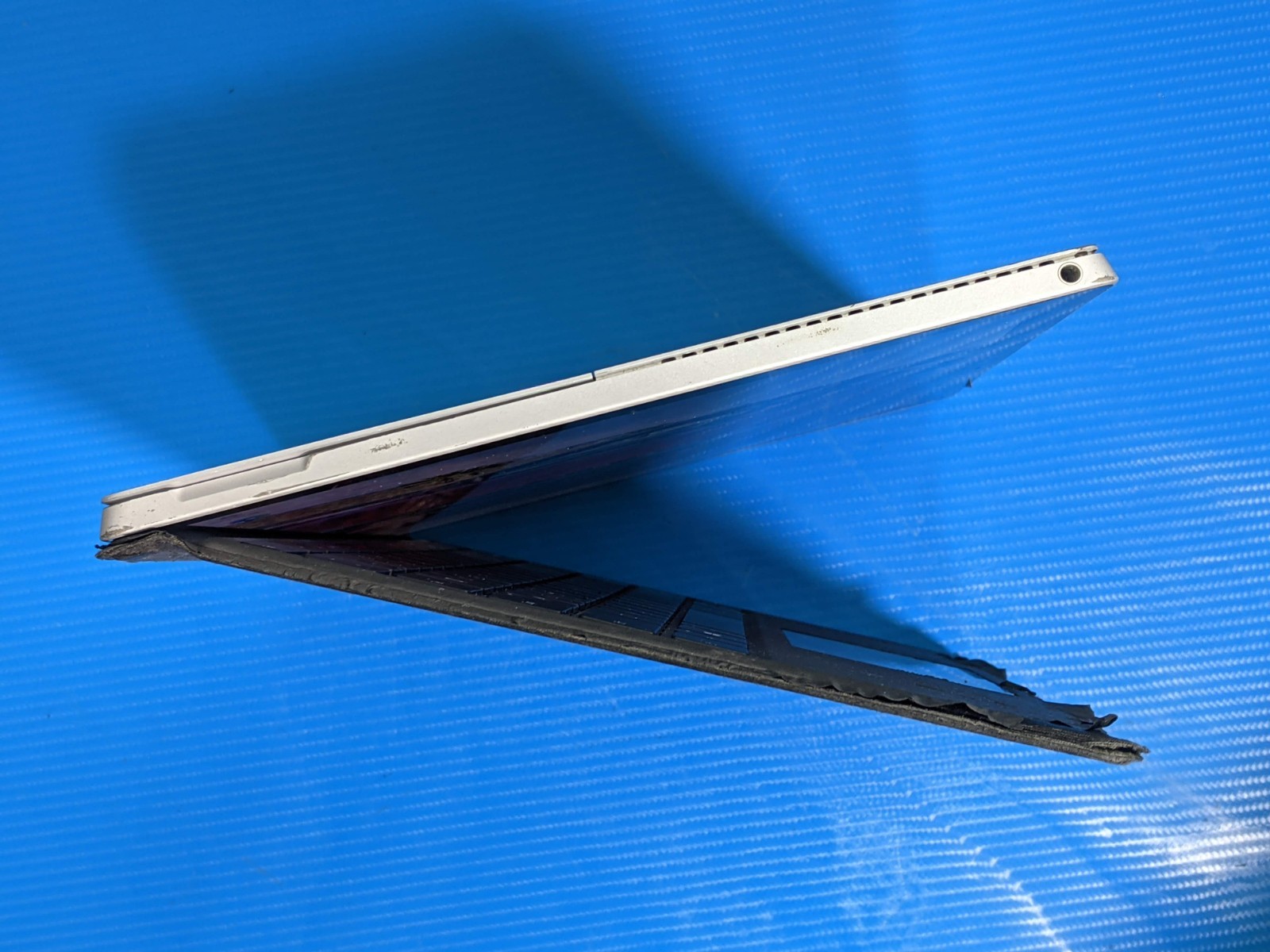 MS Surface Pro 4 1724 12.3″2736×1824 TOUCH i5-6650U 2.2GHz 16GB 256GB SSD AS-IS