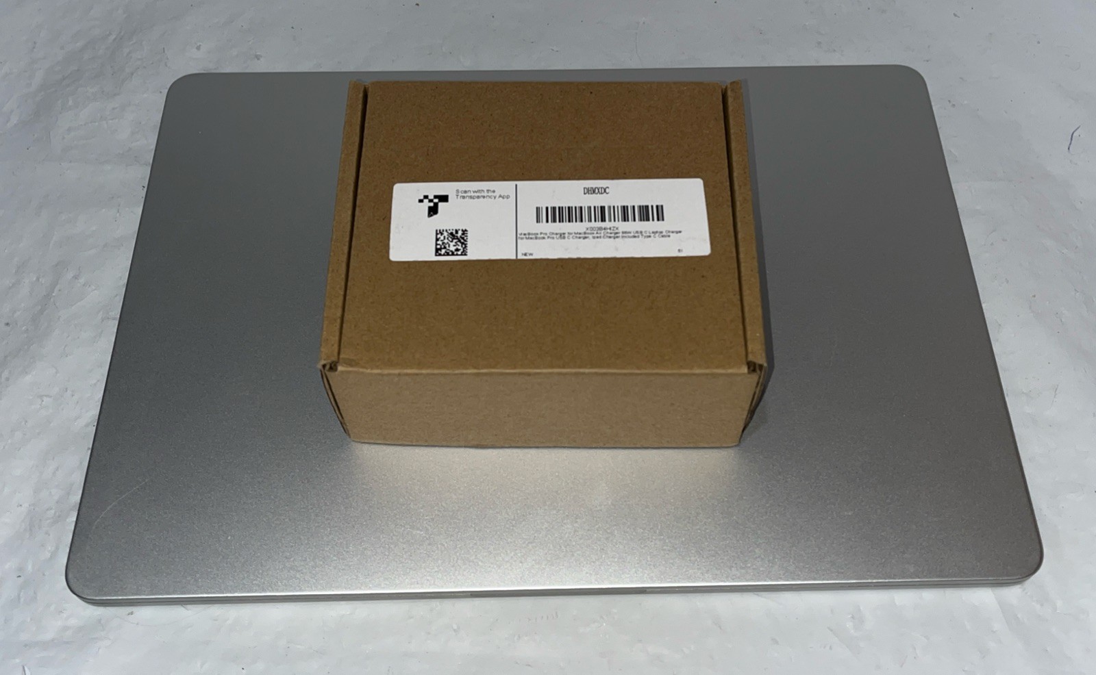 Apple A2681 MacBook Air Mid 2022 M2 8 Core@3.49GHz, 8GB DDR5, 250GB M2, Tahoe