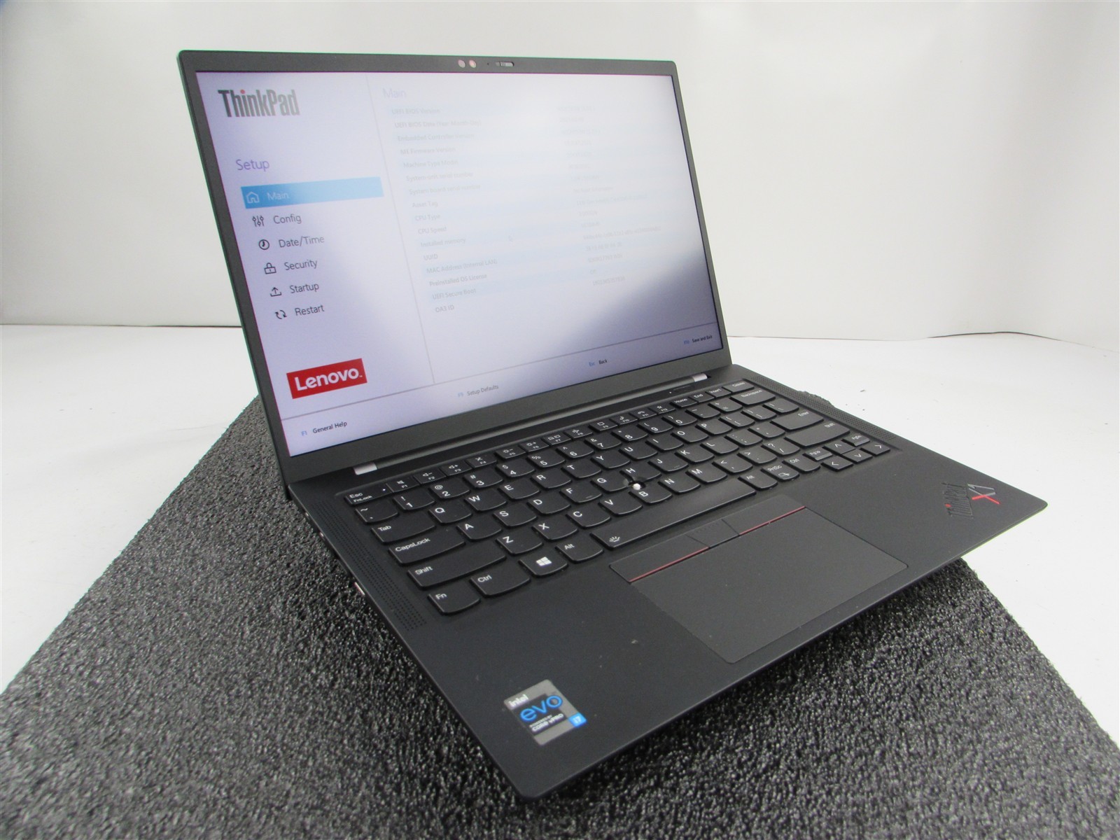 LENOVO THINKPAD X1 CARBON (9TH GEN) CORE I7-1185G7 NO SSD 16GB RAM NO O.S
