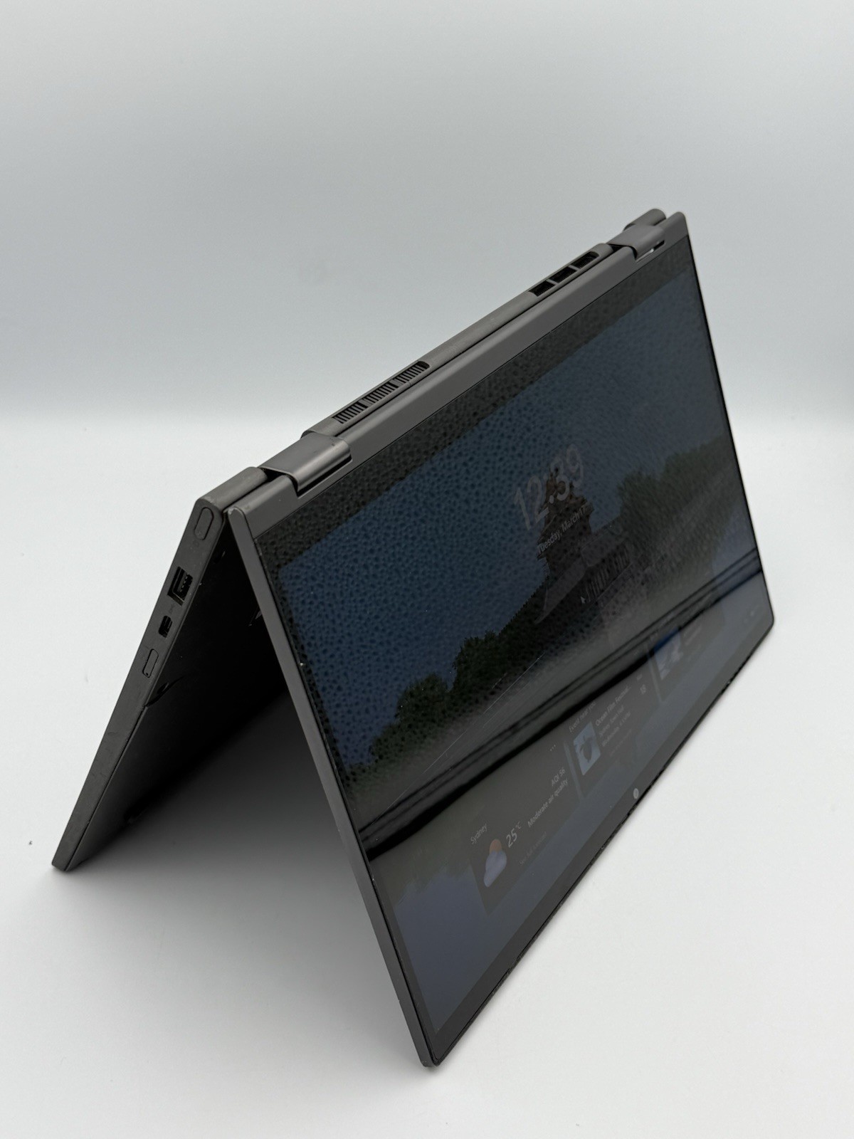 Lenovo Yoga C640-13IML LTE – 13.3” i5 10th Gen | 8GB RAM | 512GB SSD – 93G