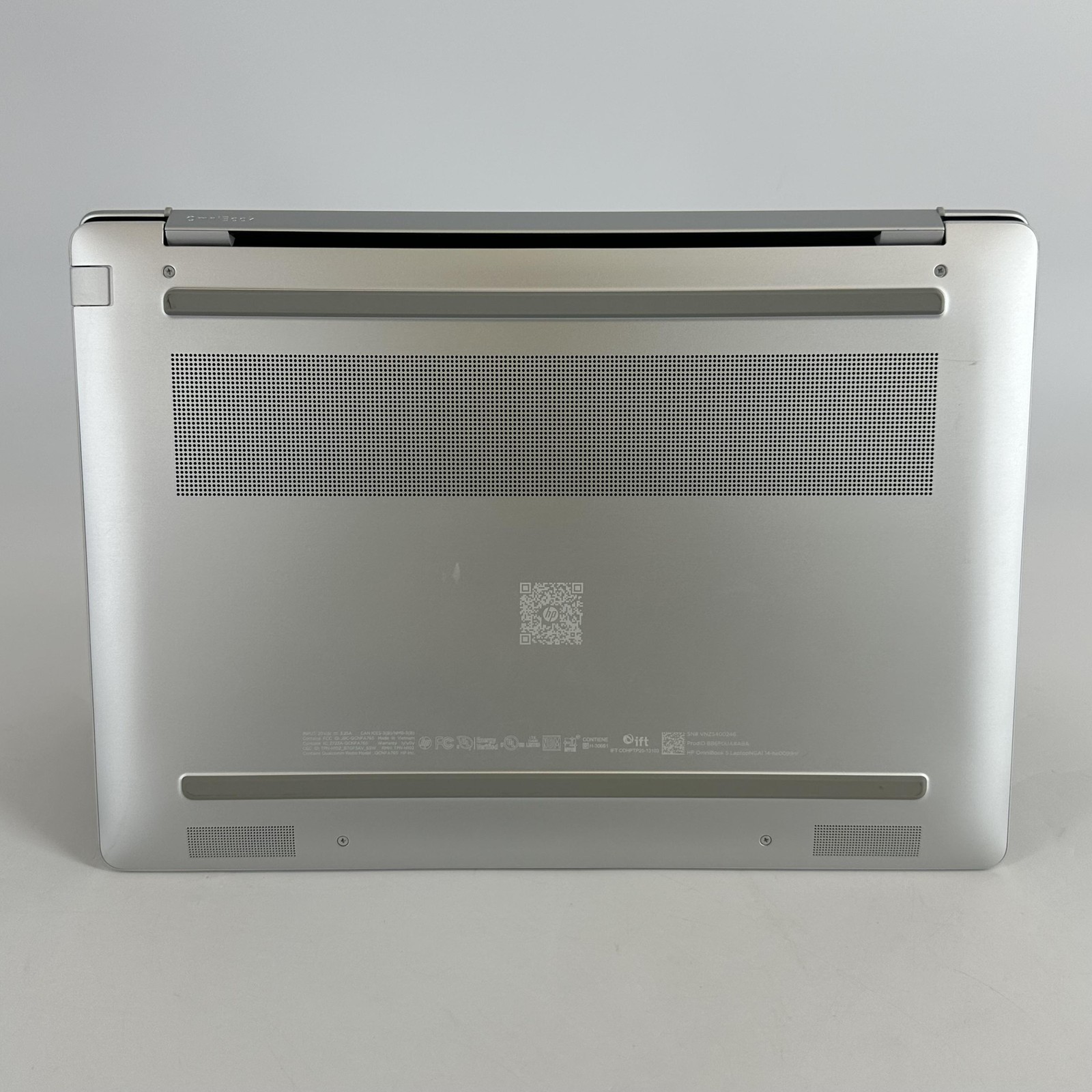 HP OmniBook 5 14 Glacier Silver 2K 3.2 GHz X Plus 16GB 1TB SSD Excellent