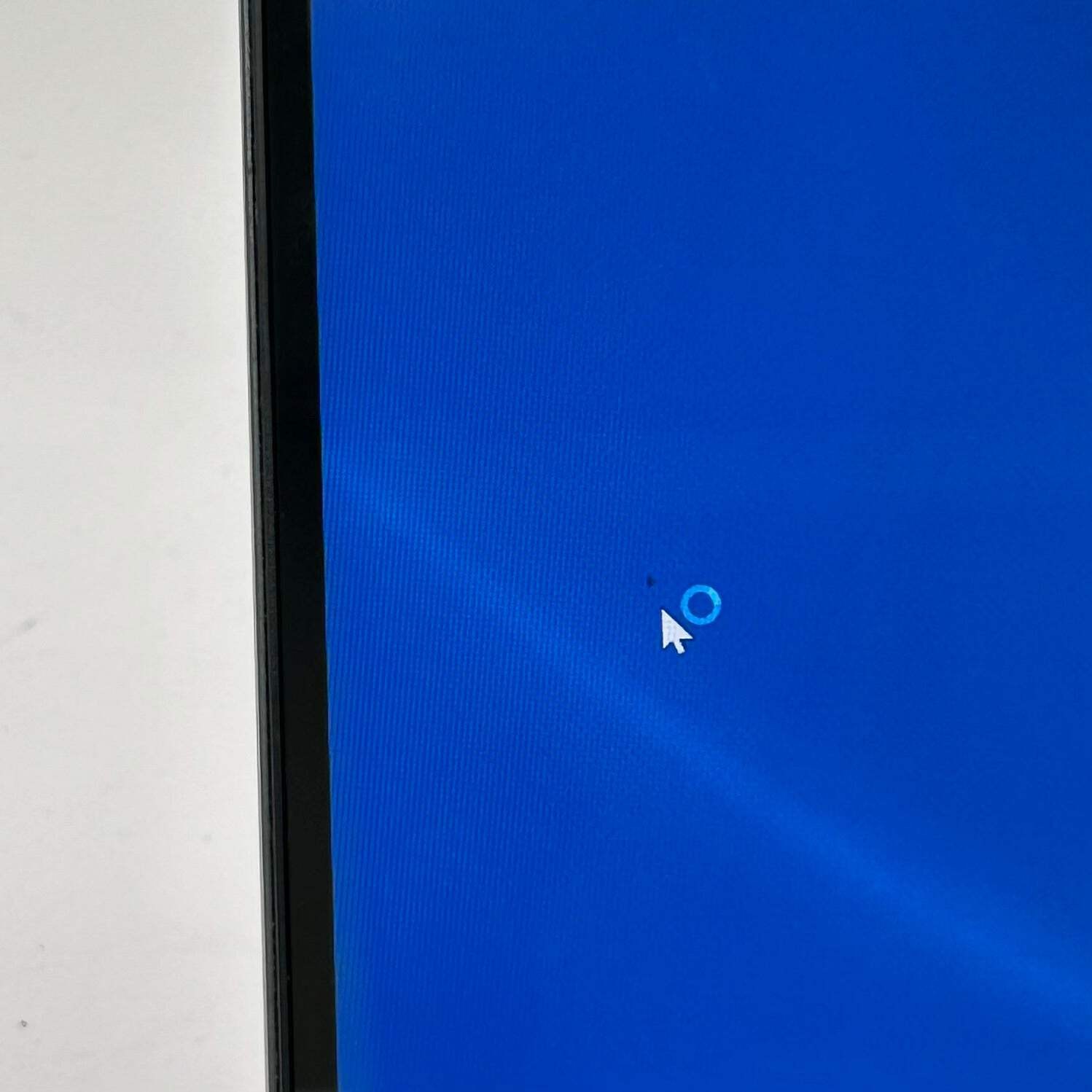 Broken Dell Inspiron 7415 2-IN-1 Ryzen 5 5500U 8GB RAM 256GB SSD Hinge Damage