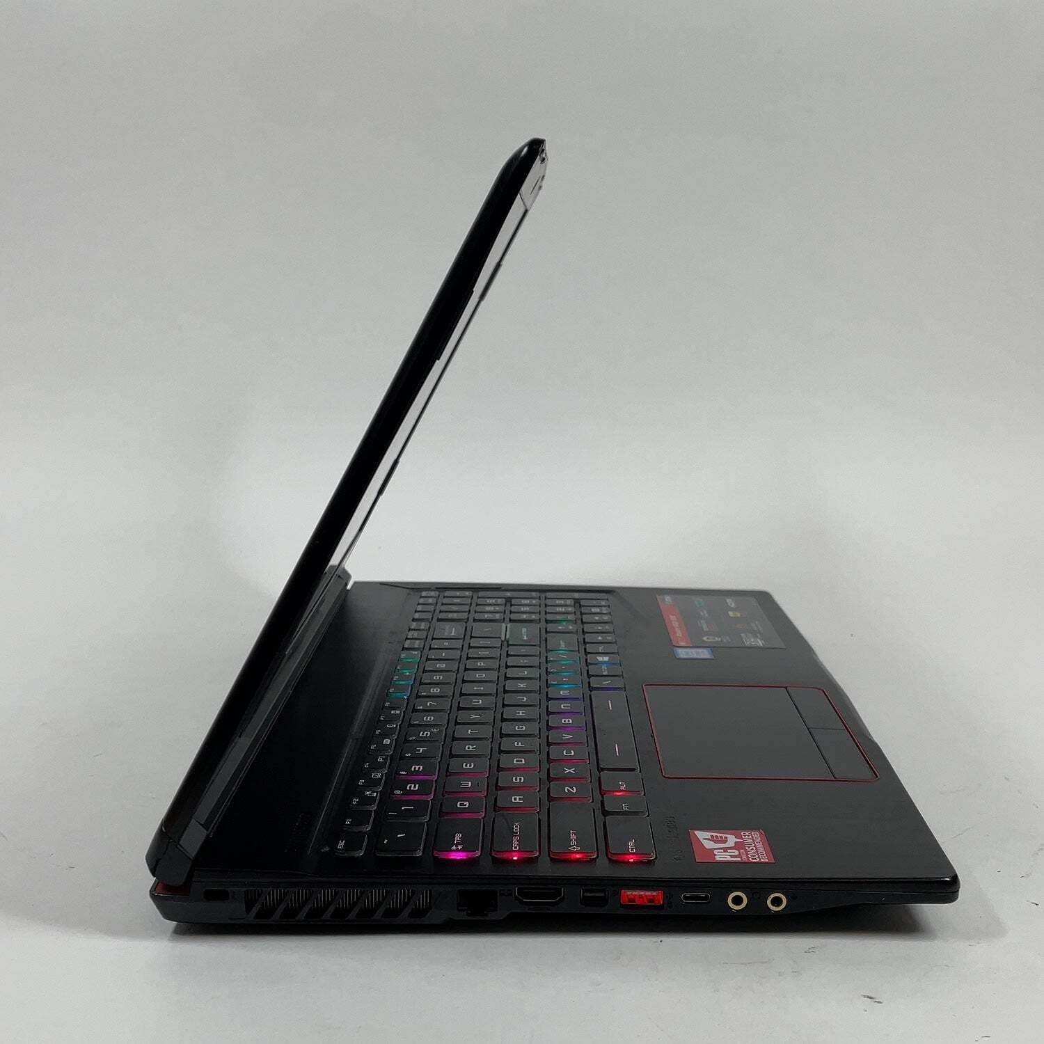Broken MSI Raider GE63 15.6″ i7-8750H 16GB RAM 128GB SSD 1TB HDD GTX 1060