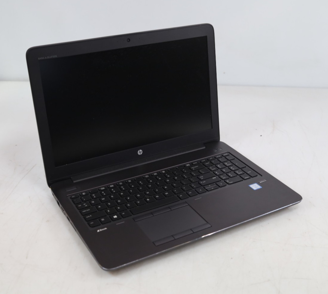 HP ZBook 15 G4 15.6″ Intel i5-7440HQ 8GB DDR4 Quadro M620 No HDD Parts Repair