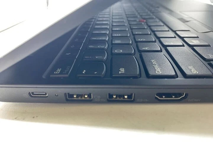 Lenovo ThinkPad E15 15.6″ Intel i5-10210U 1.60GHz 16GB RAM 512GB SSD