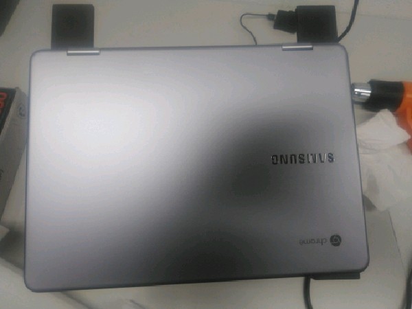 Samsung Chromebook Plus V2 XE521QAB-M02US Laptop 12.2″ Touchscreen (4GB+64GB)