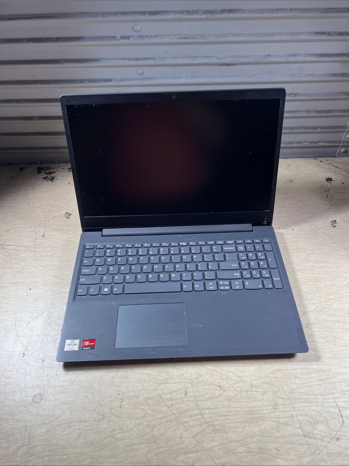 LENOVO V15-ADA AMD ATHLON GOLD 3150U 8GB RAM **NO HD/ NO CADDIE/ NO OS