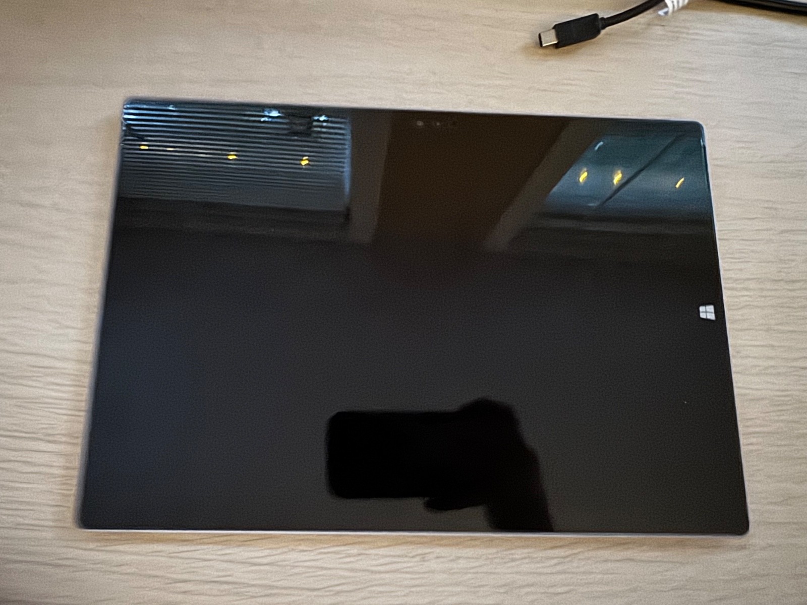 Microsoft Surface Pro 3 Core i7 4650u 8GB RAM 256GB DO CHECK DESCRIPTION