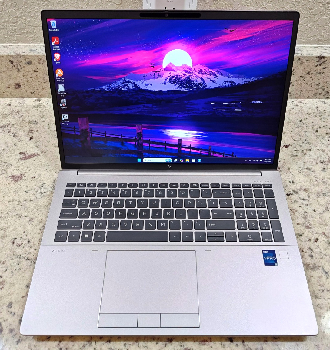 HP Zbook Fury 16 G10 — i9-13950HX / 64GB Ram / 1TB SSD / RTX 2000 Ada