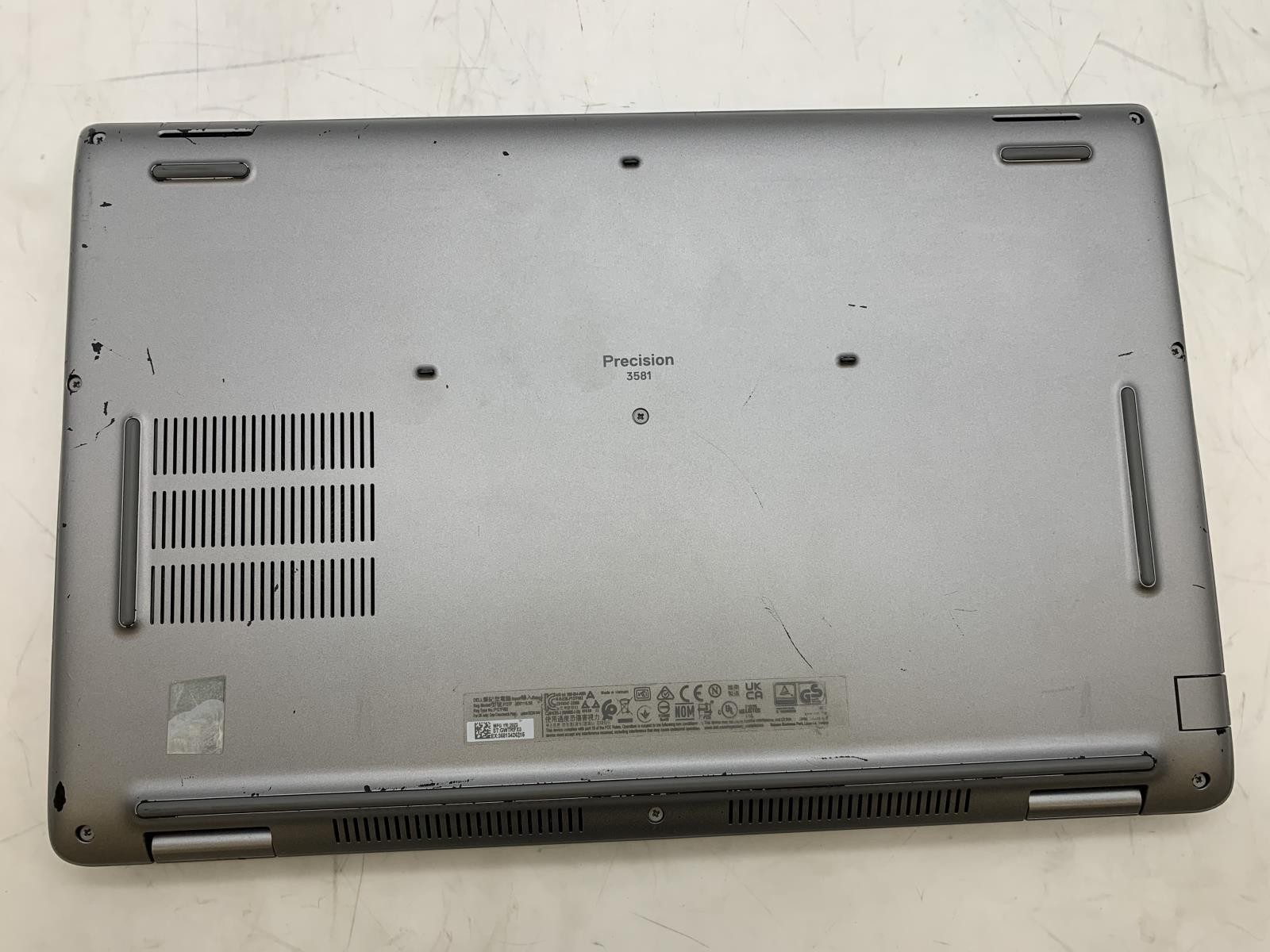 Dell Precision 3581 3th Gen i7-13700H 1TB SSD 32GB DDR5 NVIDIA RTX A500 W11P