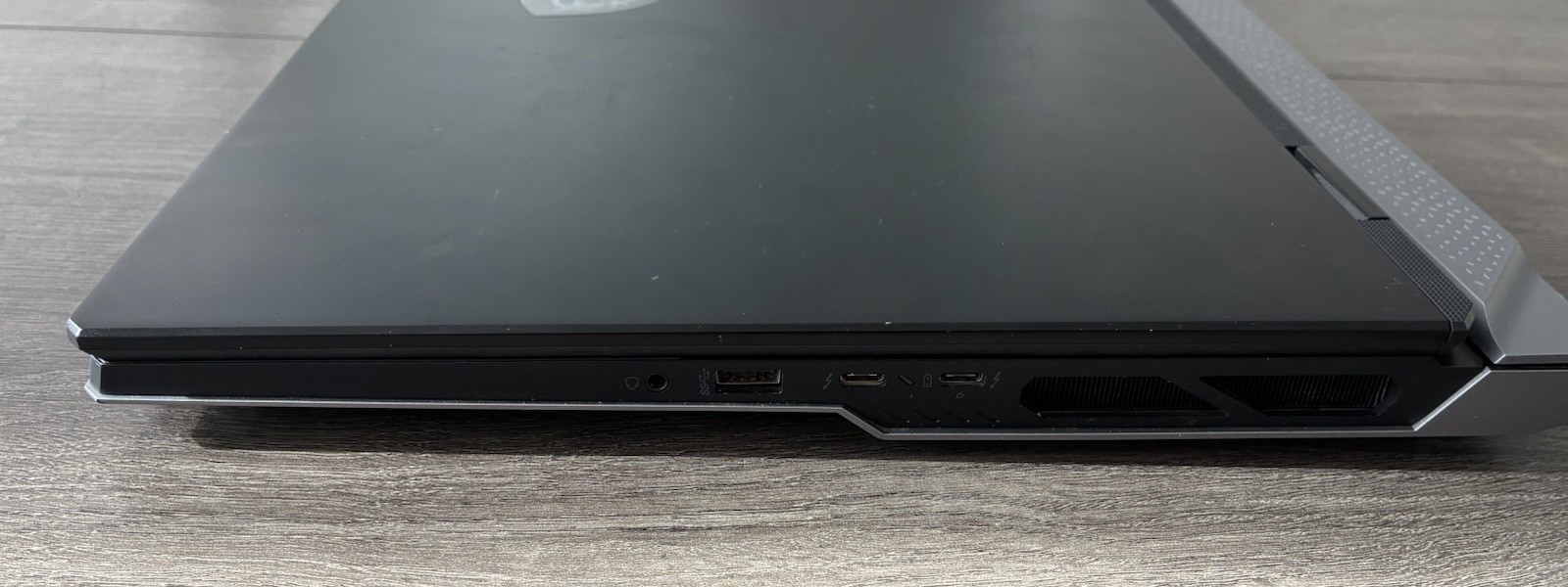 MSI Titan 18 HX 18” MiniLED UHD+ Laptop i9-14900HX, RTX 4090, 16GB RAM/500GB SSD