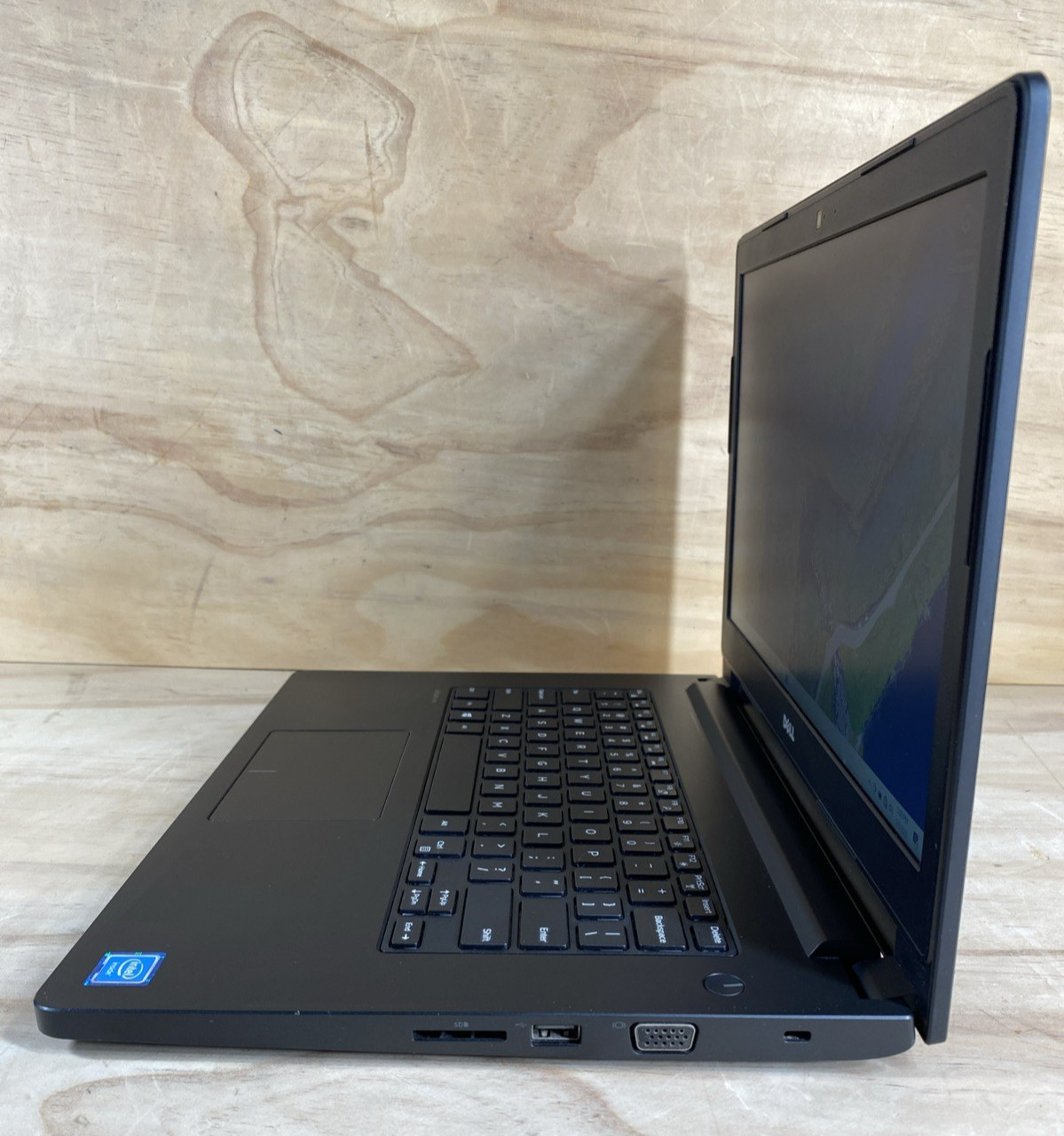 Dell Latitude 3460 Celeron 3215U 1.7 GHz 8GB RAM 256GB SSD 14″ w/Charger