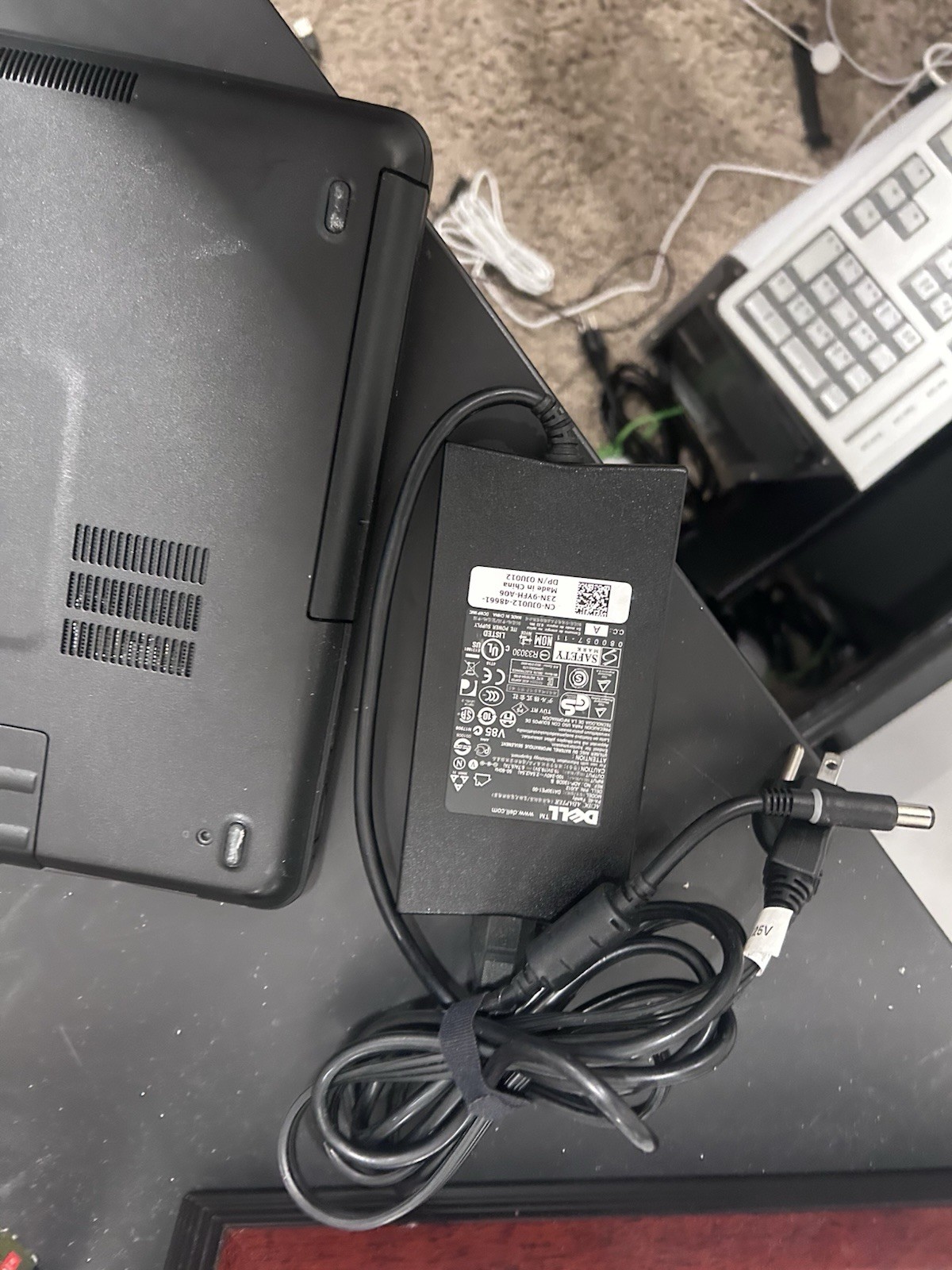 Broken Dell Latitude 5531 Laptop, Black, Doesn’t Turn On.