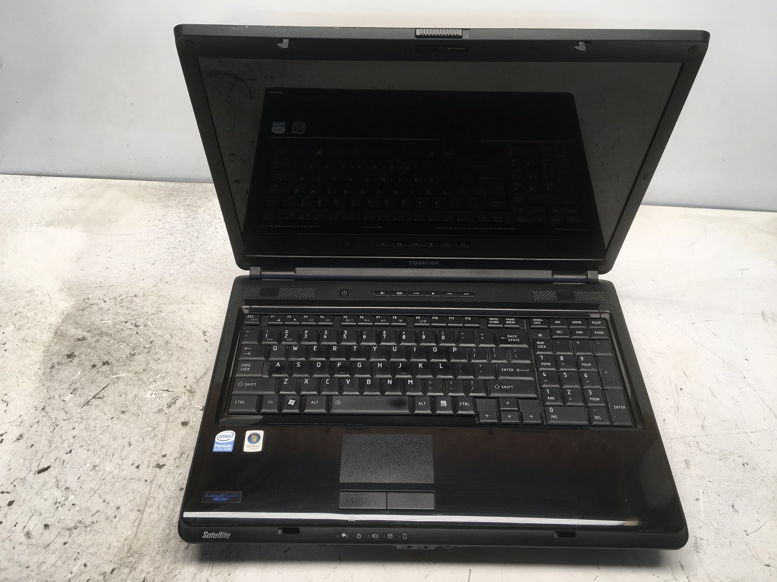Toshiba Satellite L355-S7817 Intel Pentium T2390 1.86GHz 3 GB NO HDD No Batt