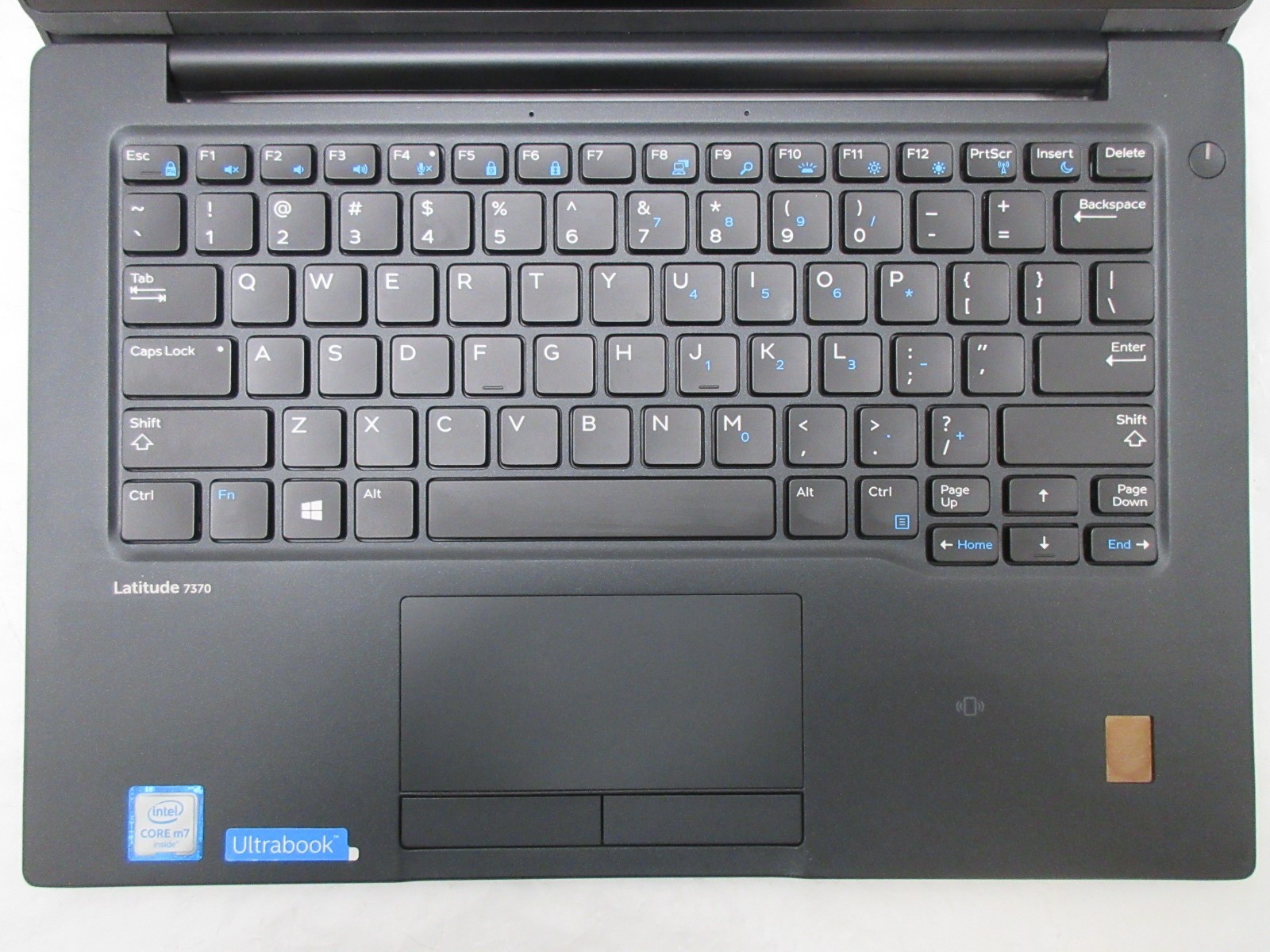 Dell Laitude 7370 13.3″ : Core M7-6Y7S 1.2GHz : 8GB RAM : 256GB SSD : No OS QHD+