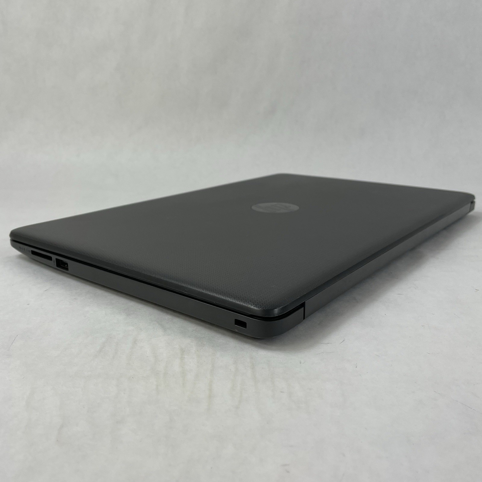 HP 255 G7 15.6″ Ryzen 3 2200U 2.50 GHz 8 GB RAM No SSD/OS/AC