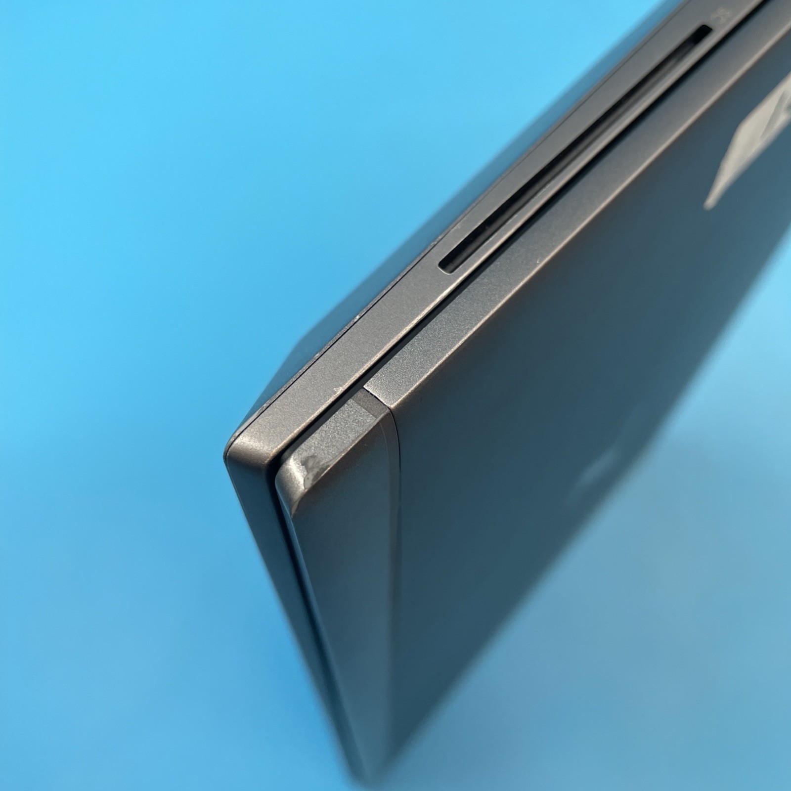 HP ZBook Fury G7 | i7-10850H | 32GB RAM | 256GB SSD | T2000 | W11 PRO | 72% BATT