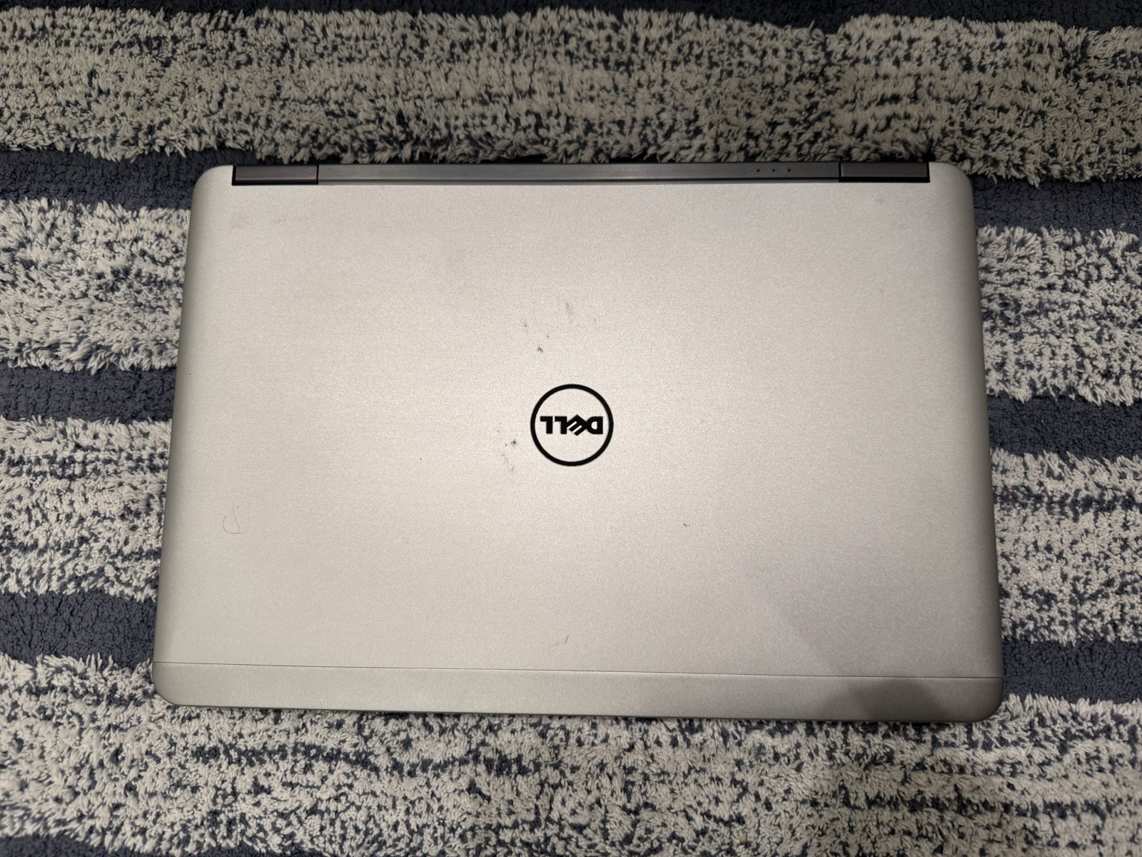 FOR PARTS Dell Latitude E7240 14″ Intel Core i5 Processor (No SSD)