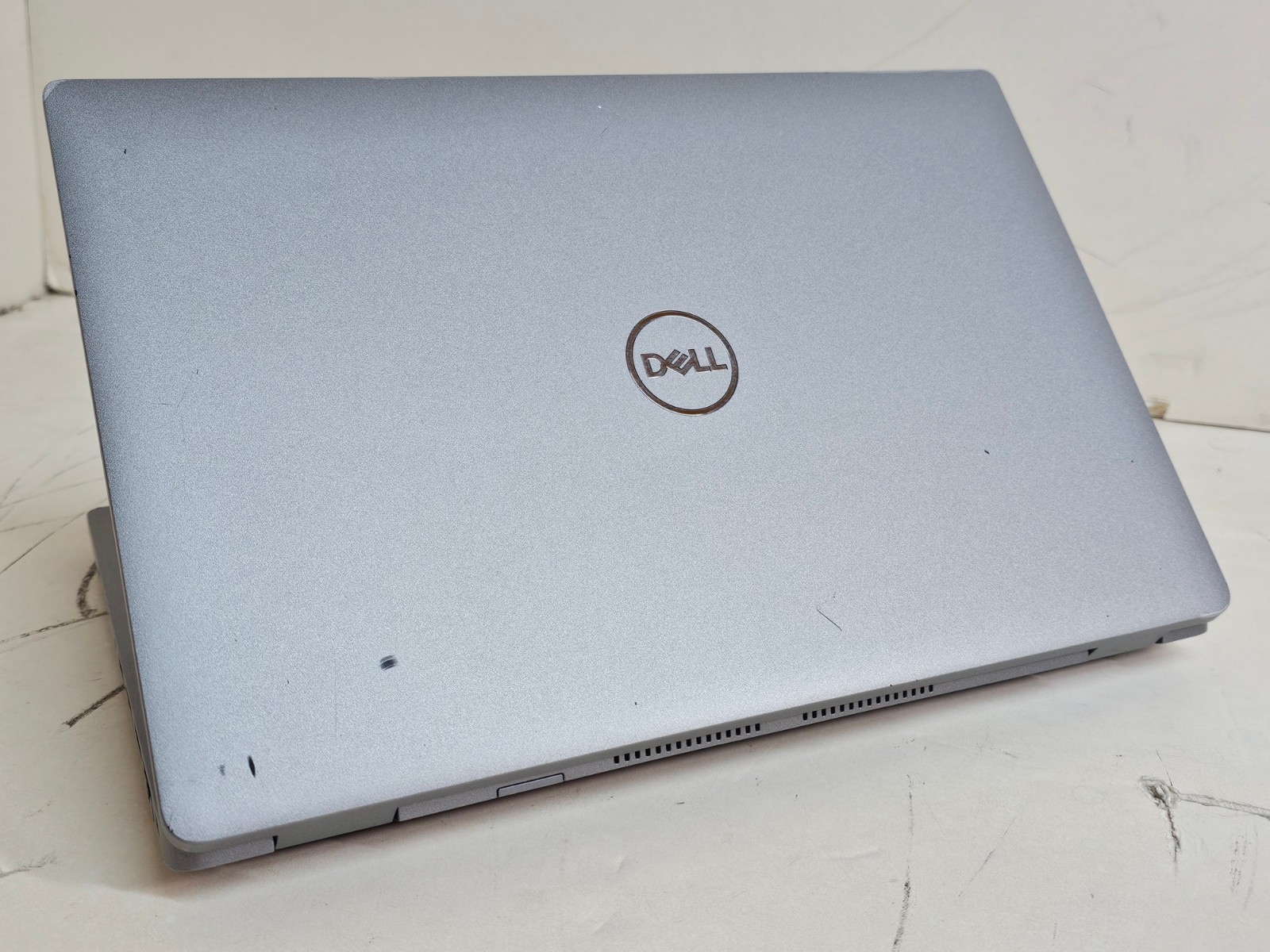 Dell Latitude 5421 Laptop – 2.5 GHz i7-11850H 16GB 512GB SSD Webcam 14″ – SP3