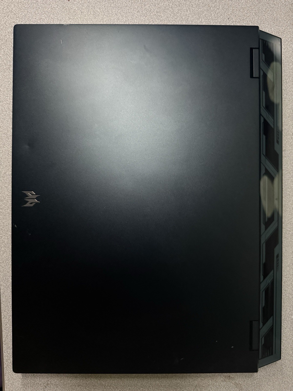 Acer Predator Helios 16″ 240Hz, Intel Core i9 13th, 32GB DDR5, 1TB SSD, RTX 4080