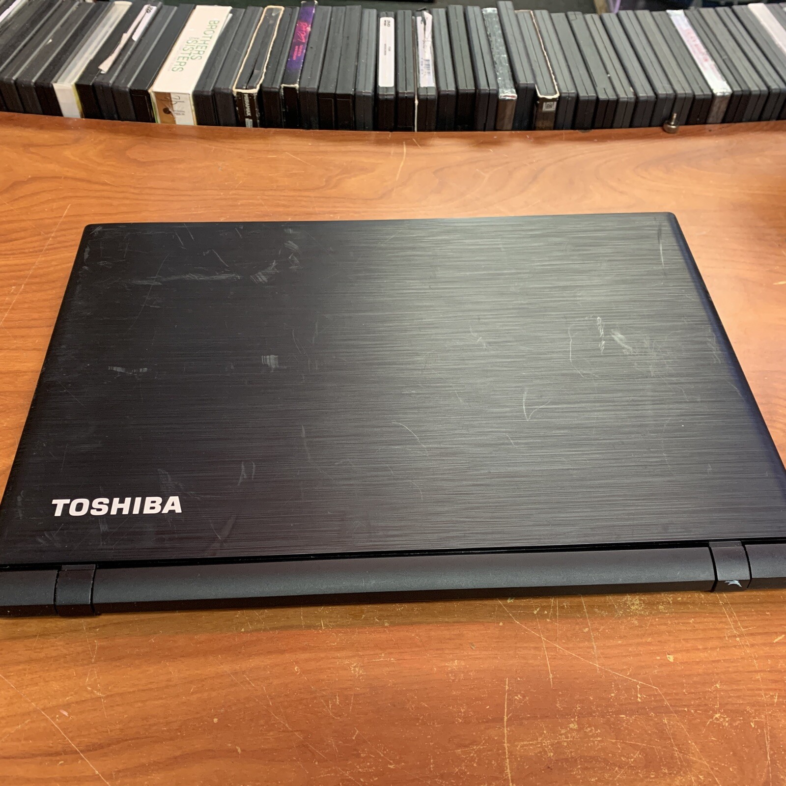 TOSHIBA SATELLITE C55-C5380 I5-4210U 2.40GHZ 750TB HD | 8GB RAM | WIN 10 PARTS