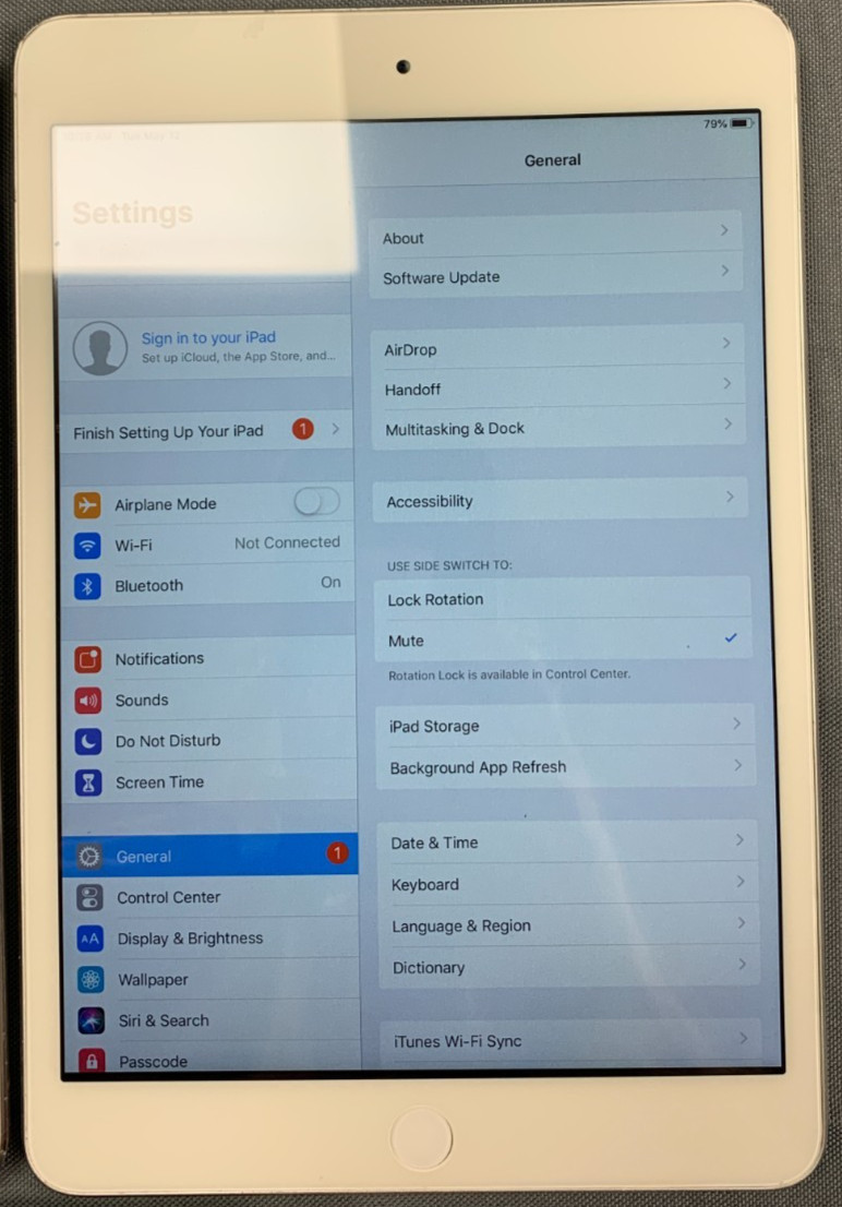 Lot of 2 Apple iPad Mini 2 A1489 Silver Wi-Fi 32GB iPadOS 12.5.7 #5121033
