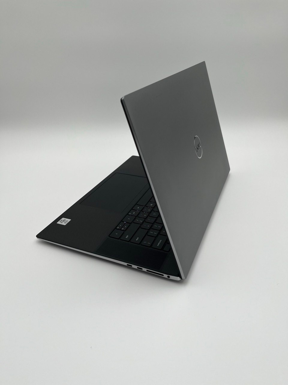 DELL PRECISION 5750 17” I9-10885H 2.40GHZ 64GB RAM 1TB RTX 3000 4K TOUCHSCREEN