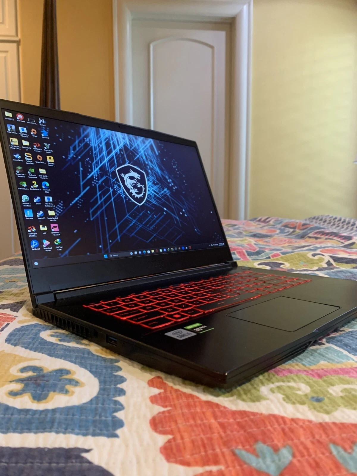 MSI GF63 -LA2 10SCXR-222 15.6” 256GB SSD Intel Core i5 10th Gen 4.50GHz, “AS IS”