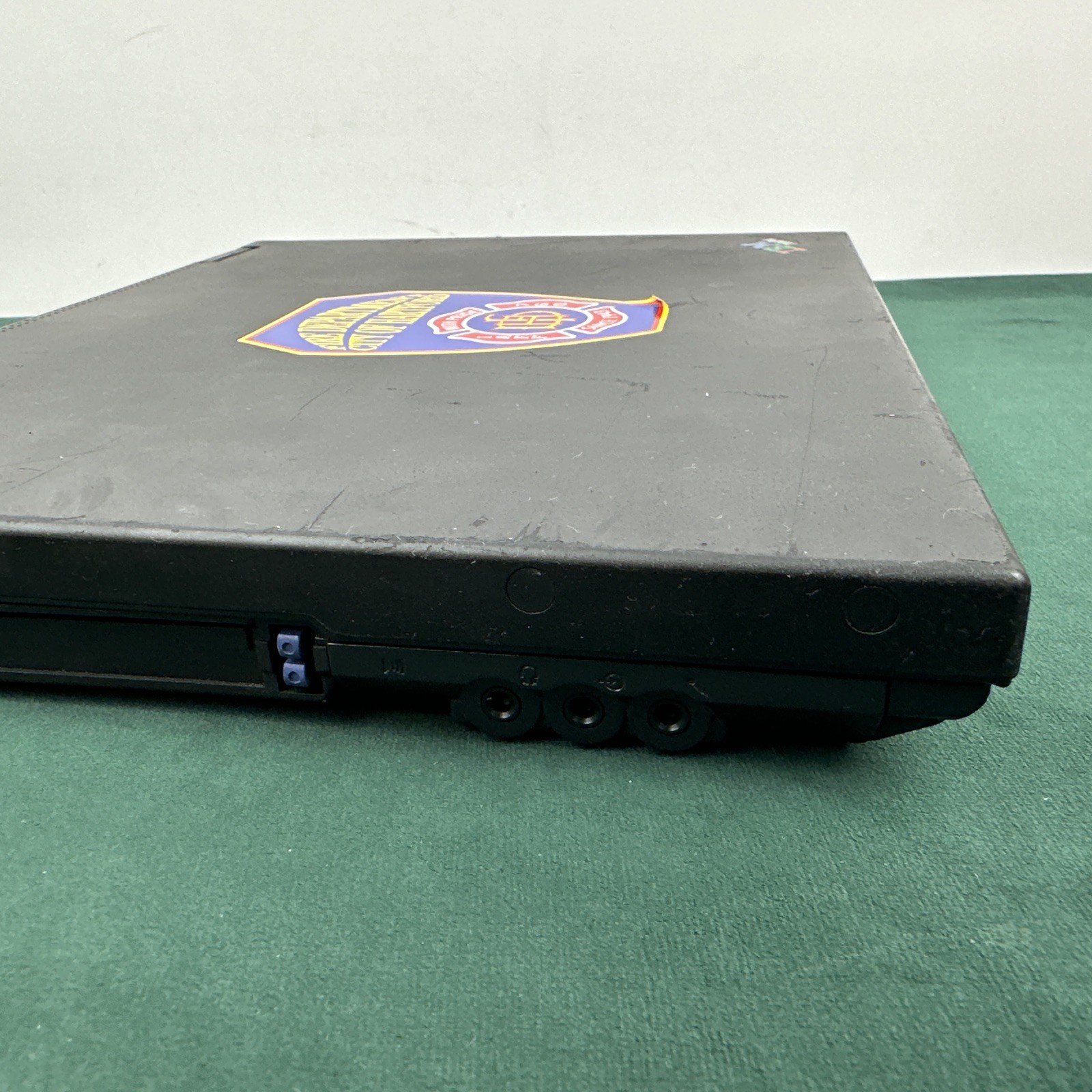 IBM ThinkPad T22 Laptop Type 2647 Vintage Windows 98/2000 Parts Repair As Is