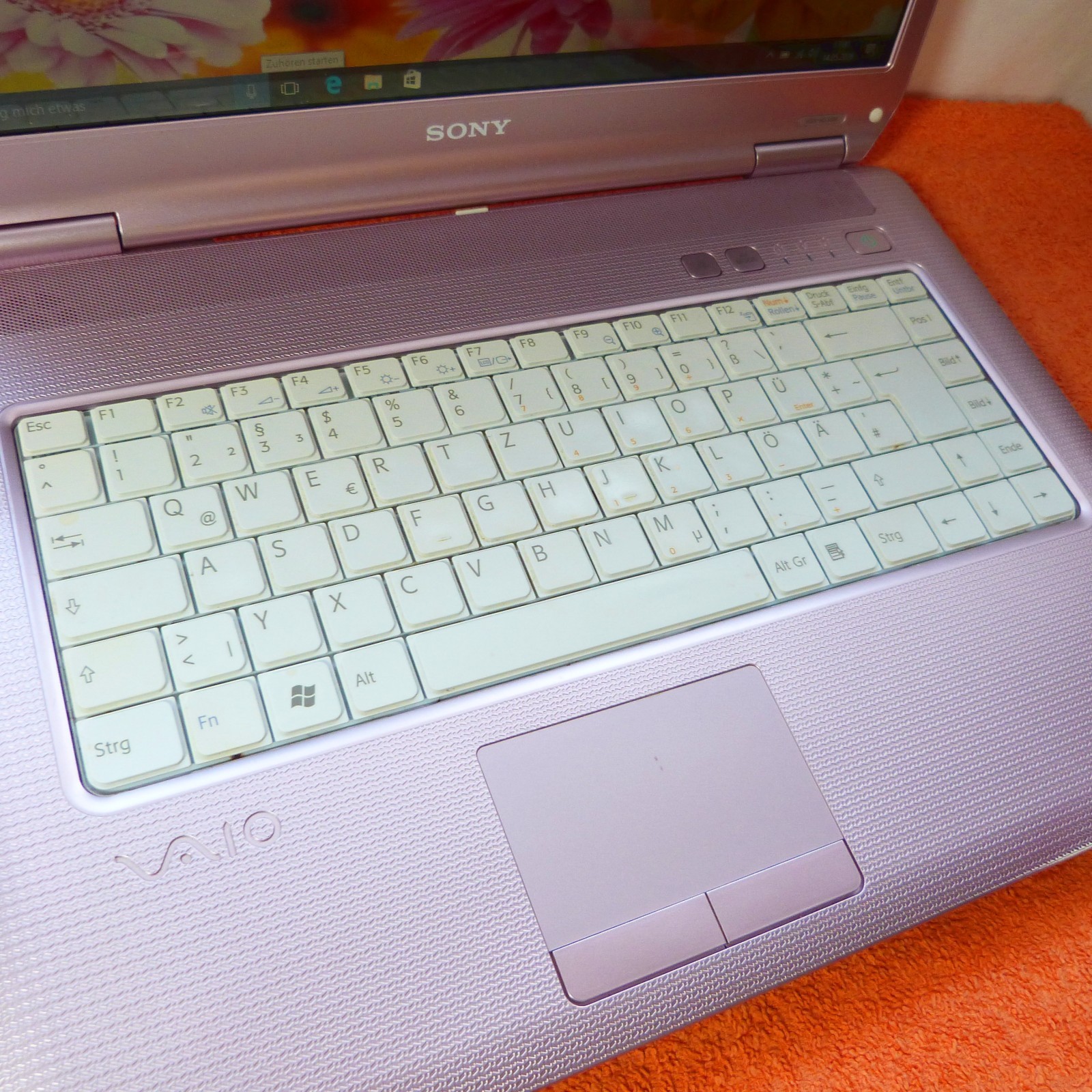 Sony Vaio NS38 ROSE PINK SPECIAL 14″ XBLACK l Windows 10 l 4GB RAM DVDRW