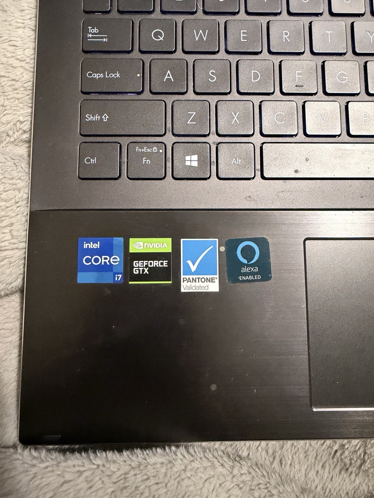 Asus Zenbook Flip 15 Q528E I7 @ 2.8 GHz (11th gen) 16GB RAM 512GB SSD WIN 11