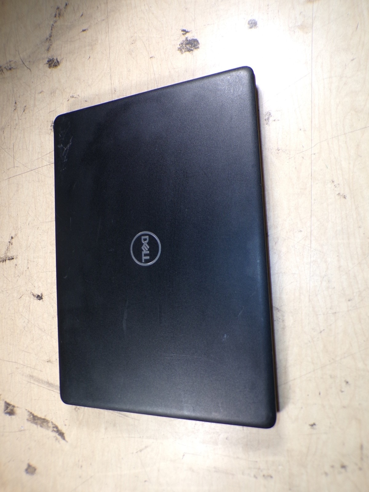 DELL LATITUDE 3490 INTEL CORE I5-8250U 1.60GHZ 16GB RAM **MISSING HINGE COVER **