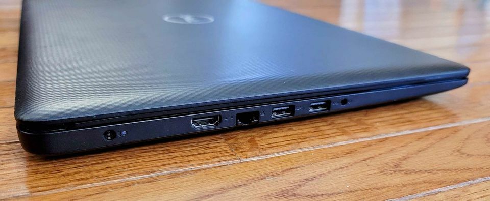 Dell Inspiron 17 3793 17.3″ FHD IPS i5 10th Gen, DDR4 Ram, New SSD, Windows 11