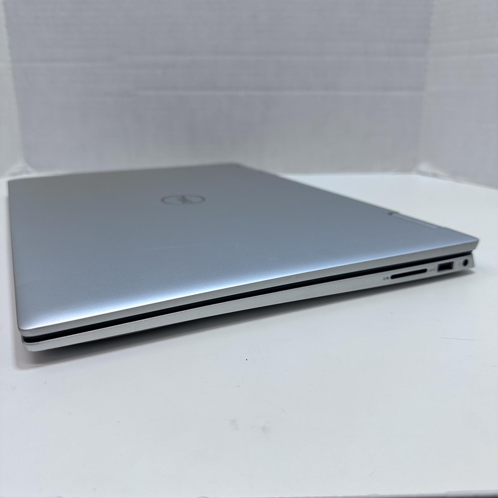 Dell Inspiron 16 7620 2-in-1 Laptop, 16″ FHD+ Touch, i5-1235U, 8GB RAM, 512GB SS