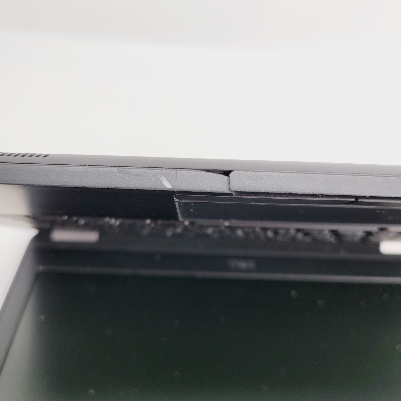 Dell Latitude E7270 Core i5-6th Gen 2.4GHz 8GB RAM No HDD 13″ – FOR PARTS