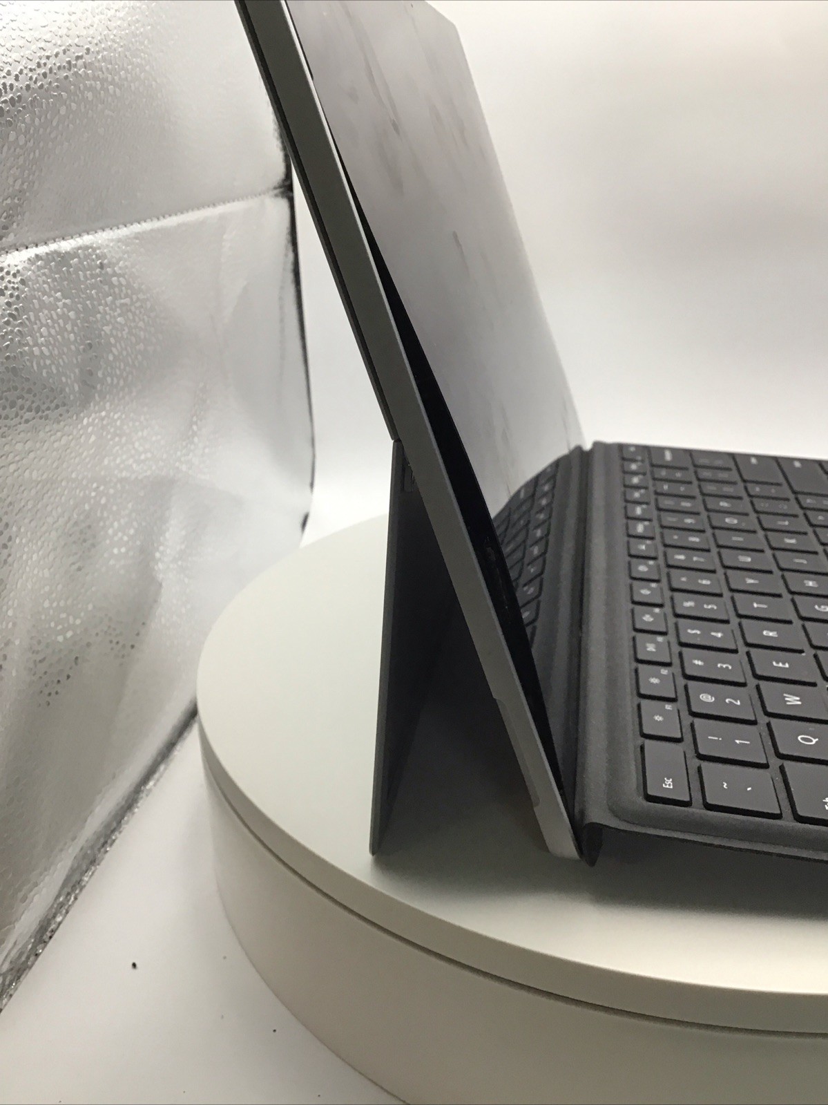 Microsoft Surface P6 12.3″ 1796 Laptop i5-8250U 8GB RAM 256GB SSD W11P SCREEN RD