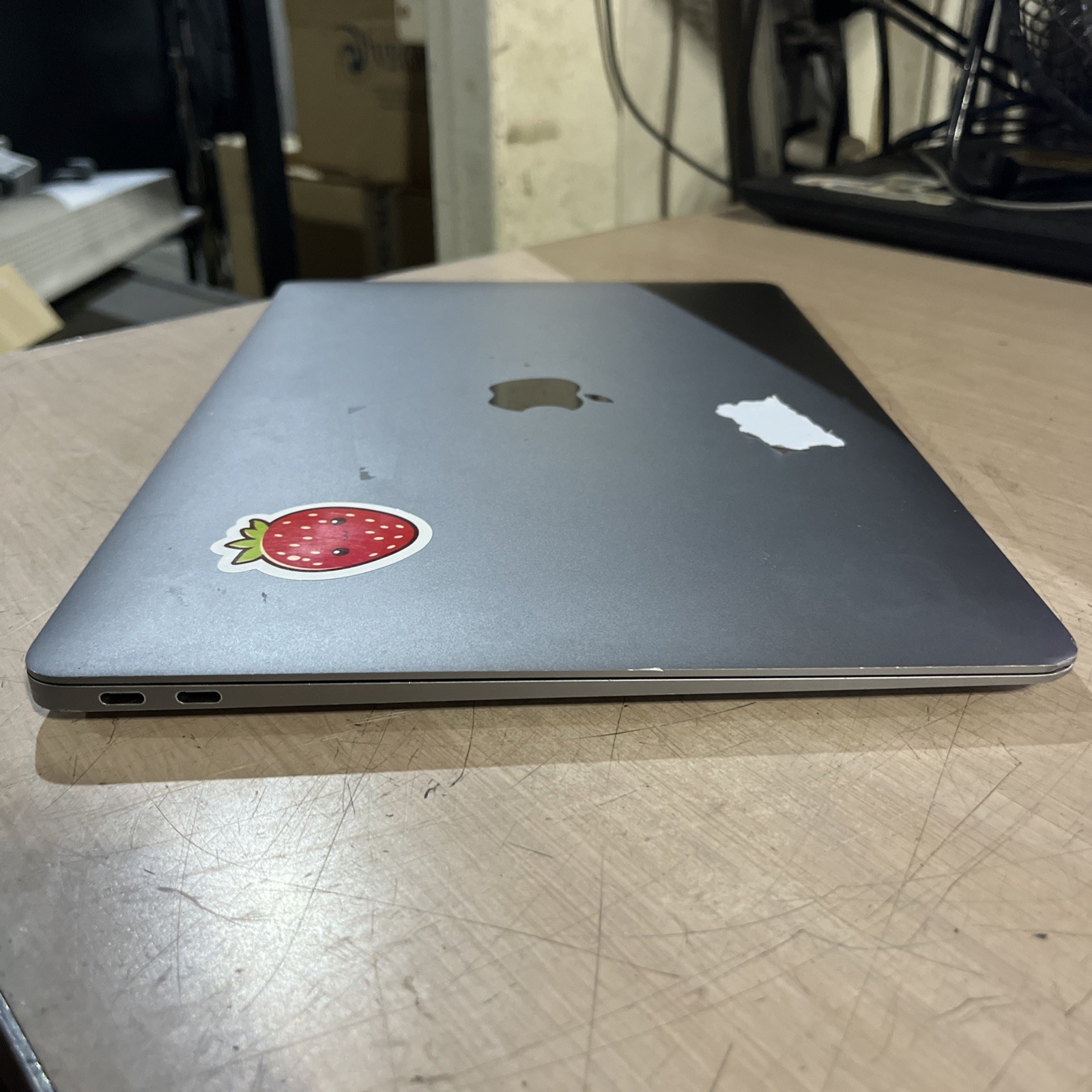 APPLE MACBOOK AIR 13″ SCISSOR, 2020 CORE I3-1000NG4 1.1GHZ 8GB RAM 256SSD