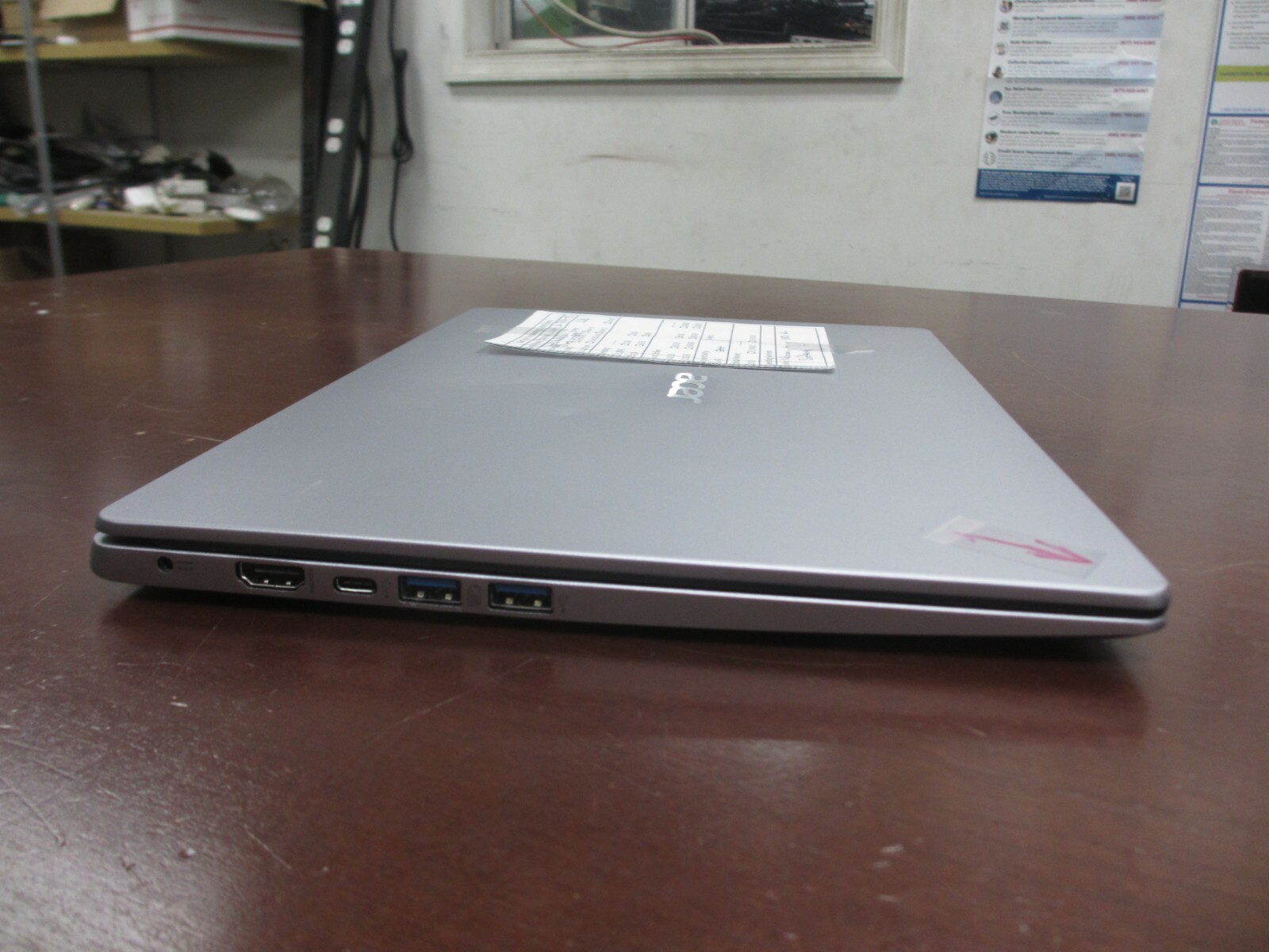 Acer Swift 1 14″ SF114-32 Intel Pentium 1.10Ghz 4GB 64GB Laptop *see pictures*