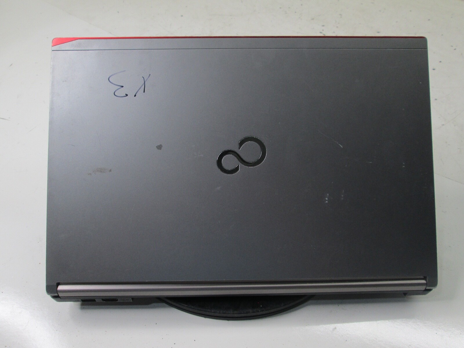 Fujitsu LifeBook E754 Laptop Intel Core i5-4300M 8GB Ram No HDD or Battery