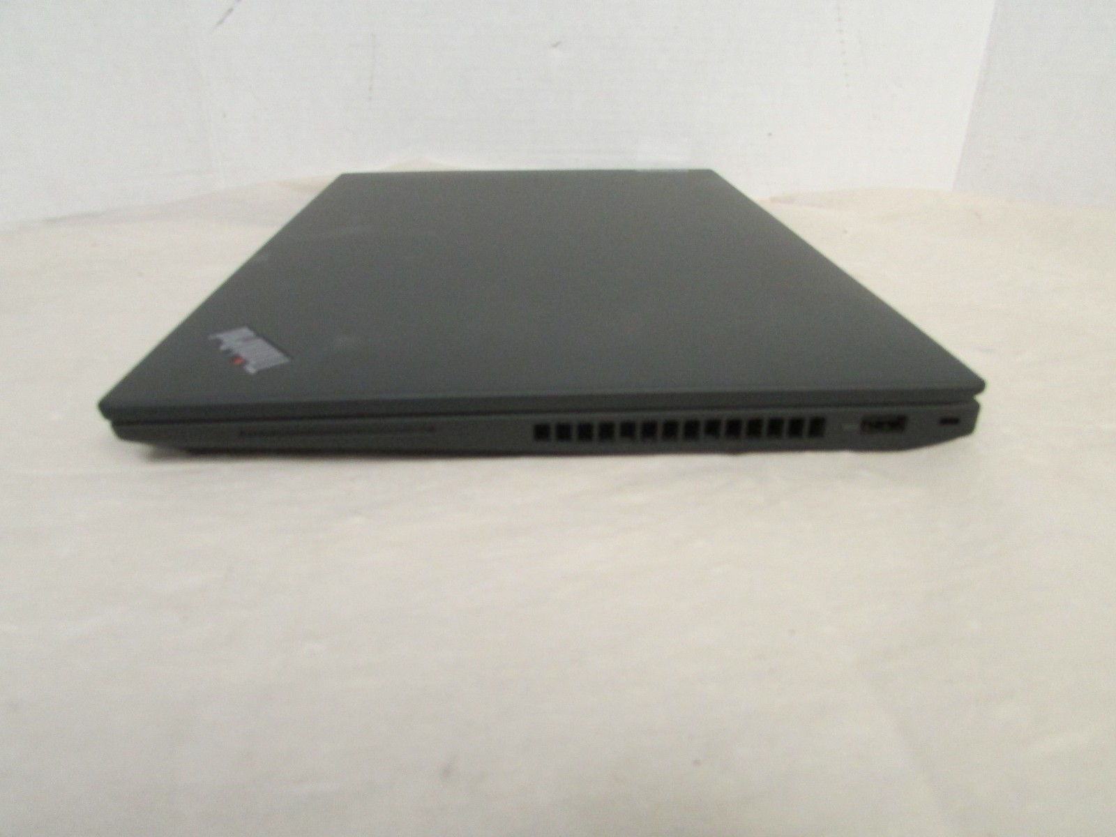Lenovo ThinkPad T16 Gen 1 16″ Touch i7-1260P 16GB RAM, NO SSD BAD SYSTEM BOARD