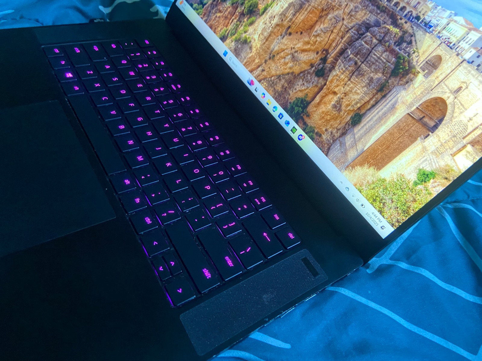 Razer Blade 15.6″ (512GB SSD , Intel Core i7 10th Gen., 5.10GHz, 16GB) Gaming…