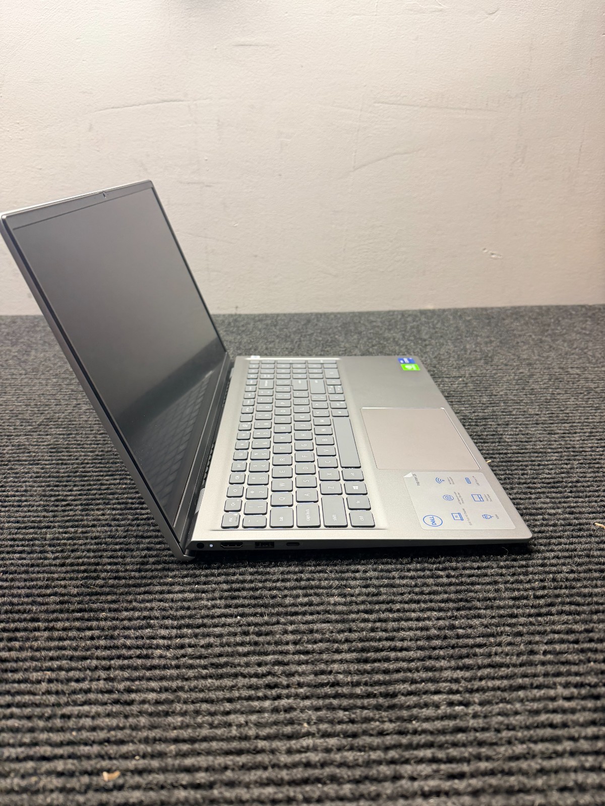Dell Inspiron 5510 15.6 Silver FHD i7-11390H 3.40GHz 16GB 512GB SSD Perfect
