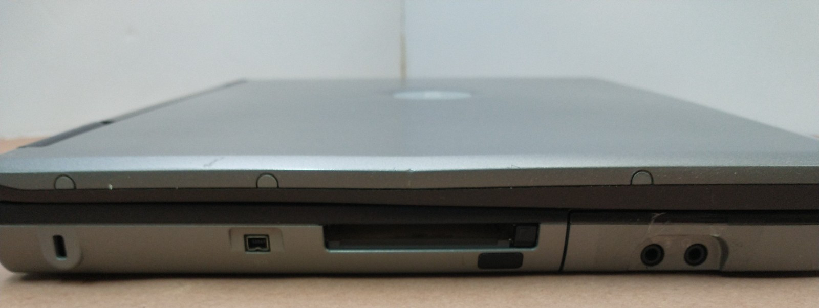 Debian12 Dell Latitude D520 – 15″ LCD/1.83GHz/4GB RAM/1TBGB HDD/SERIAL/Bluetooth