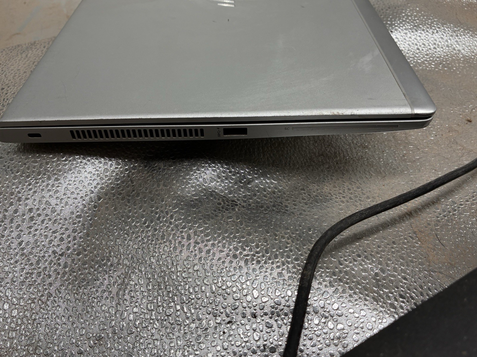 HP EliteBook 840 G6 i7-8565U 1.80 GHz No RAM No SSD No Adapter See Photos
